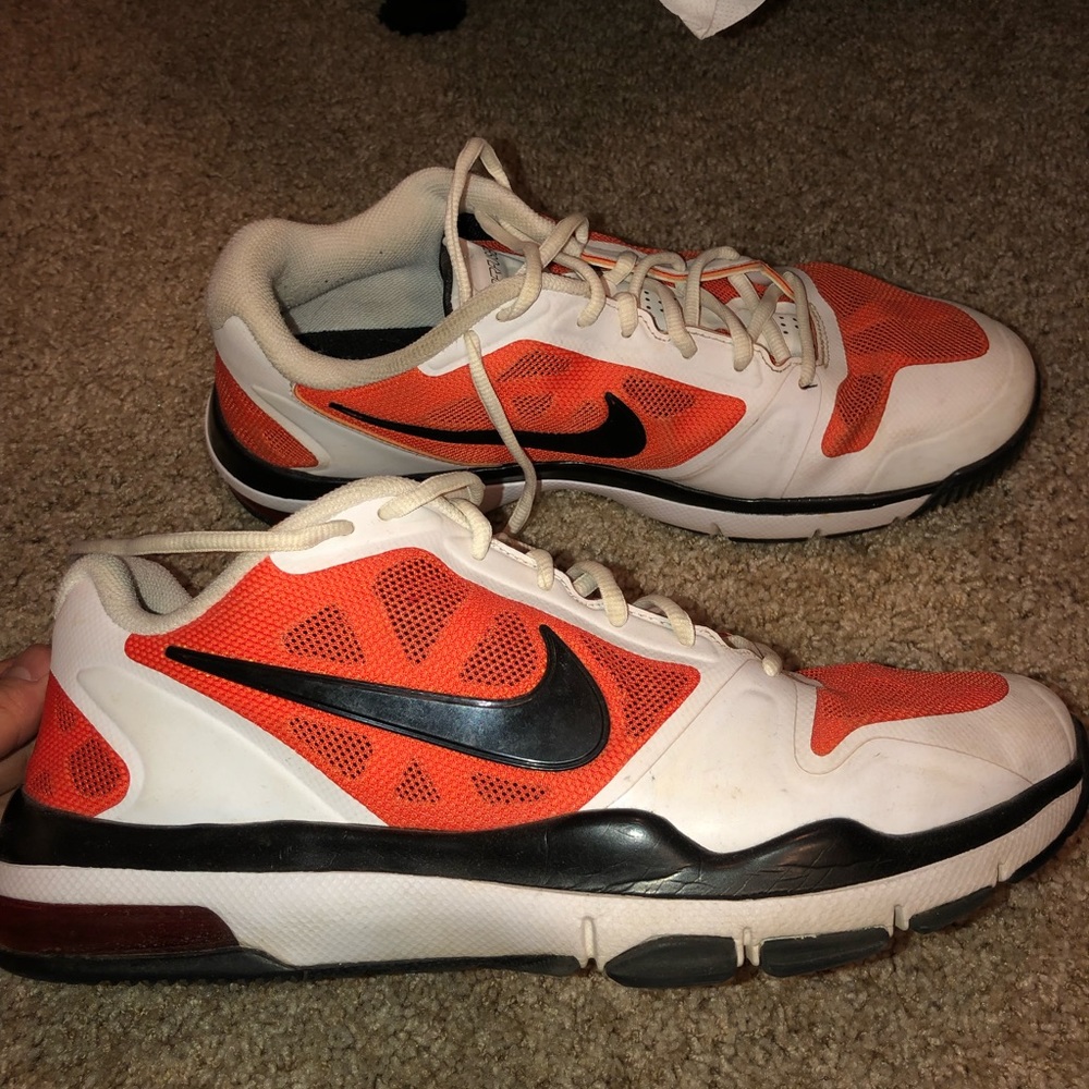 Mens nike tennis shoes